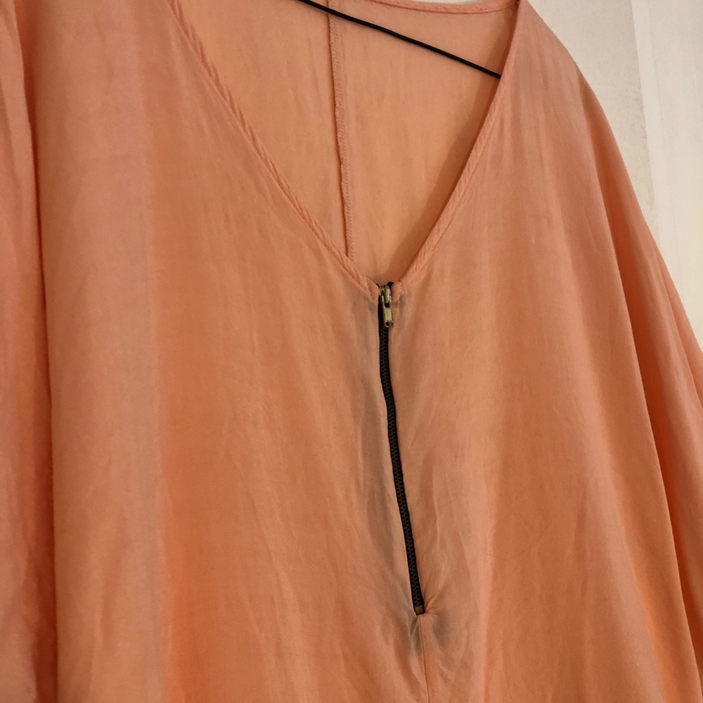 Peach blouse - Picture 2 of 2